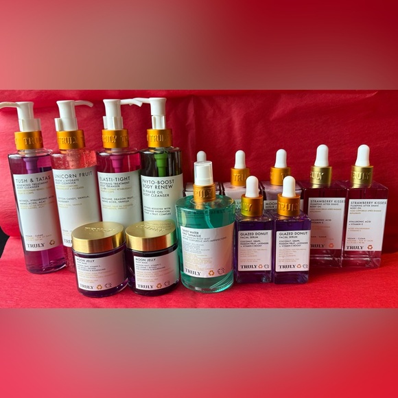 HUGE NEW Truly Beauty Lot Cleansers, Serums, Shave Oils, Sleep Mask, Body Mist - Picture 2 of 4